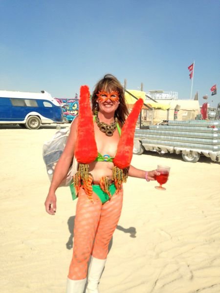 Участницы и участники фестиваля Burning Man (36 фото) Участницы и участники фестиваля Burning Man (36 фото)