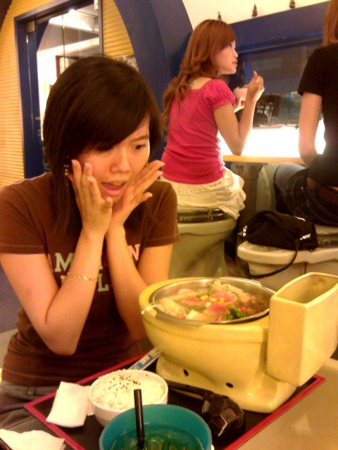 Туалетные кафе становятся популярными в Китае (7 фото) Туалетные кафе становятся популярными в Китае (7 фото)