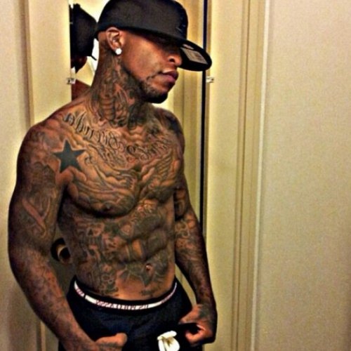 Люди и татуировки (23 фото)