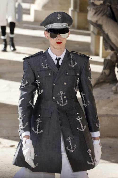 Какая форма, такая и армия? (7 фото)