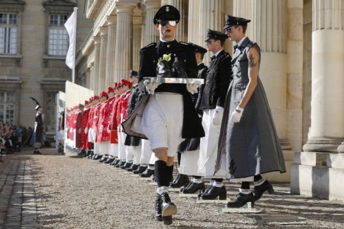 Какая форма, такая и армия? (7 фото)