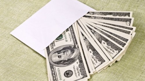 10 Честных человек, которые нашли крупную сумму денег и вернули её