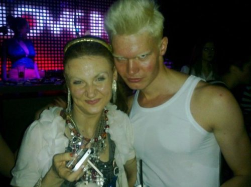 Клабберы на ночных тусовках (29 фото)