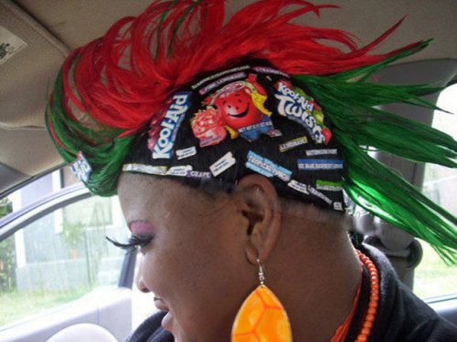 Новую стрижку не желаете? (26 фото)