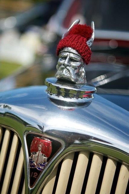 Фотоприколы на автотематику (28 фото) Фотоприколы на автотематику (28 фото)