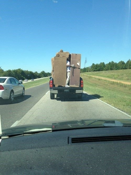 Фотоприколы на автотематику (28 фото) Фотоприколы на автотематику (28 фото)