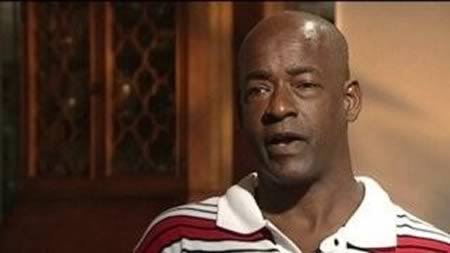 9 Медицинских процедур, которые люди провели на себе самостоятельно из-за отсутствия доступа к медицинской помощи 9 Медицинских процедур, которые люди провели на себе самостоятельно из-за отсутствия доступа к медицинской помощи