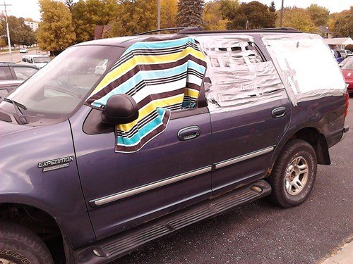 Шедевральный ремонт (24 фото)