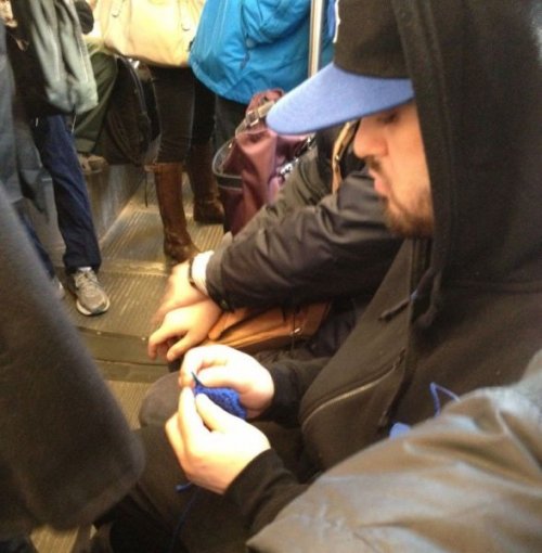 Странные пассажиры в общественном транспорте (34 фото)