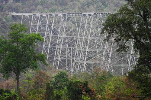 Виадук Готейк – самый высокий мост в Мьянме (7 фото)