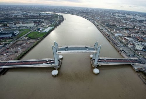 10 Великолепных разводных мостов