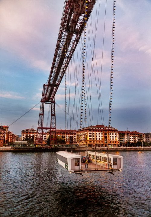 10 Великолепных разводных мостов