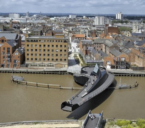 10 Великолепных разводных мостов