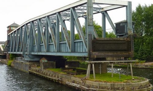 10 Великолепных разводных мостов