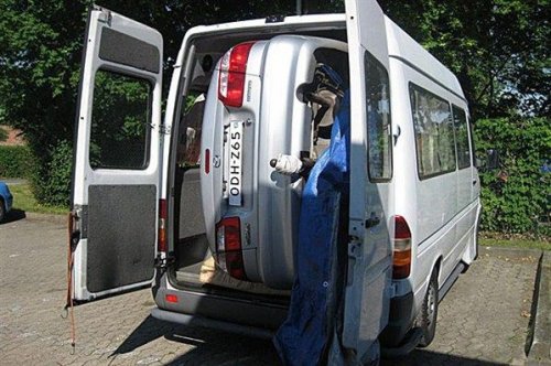 Фотоприколы на автотематику (28 фото)