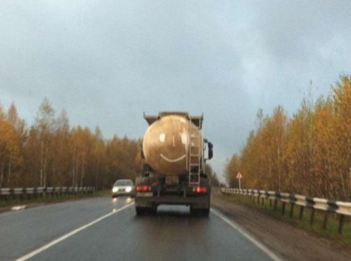 Фотоприколы из мира автомобилей (33 фото)