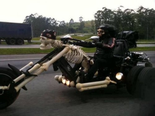 Фотоприколы из мира автомобилей (33 фото)