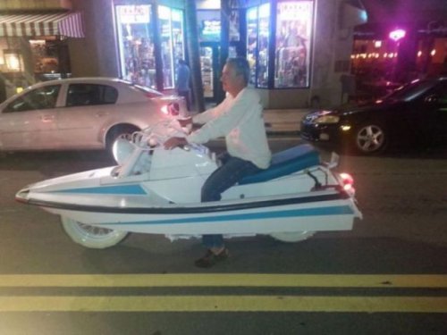 Фотоприколы из мира автомобилей (33 фото)