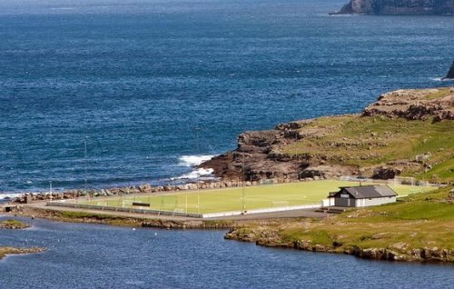 12 Необычно расположенных спортивных сооружений (37 фото)