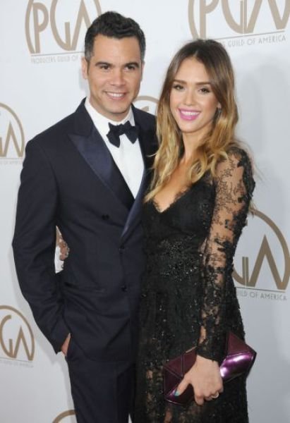 Самые крепкие браки знаменитостей (42 фото) Самые крепкие браки знаменитостей (42 фото)