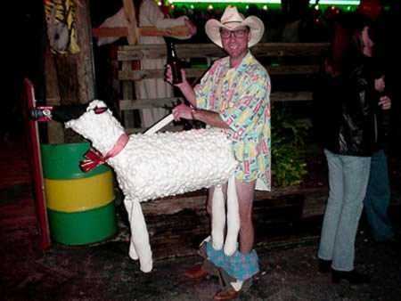 10 Абсолютно отвратительных костюмов 10 Абсолютно отвратительных костюмов