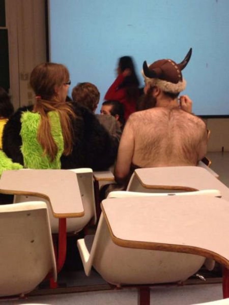 Весёлые студенческие годы (29 фото) Весёлые студенческие годы (29 фото)