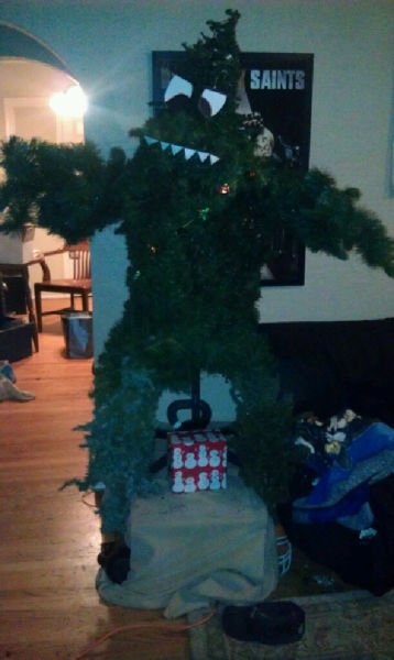 Новогодняя атмосфера в прикольных картинках (22 фото)