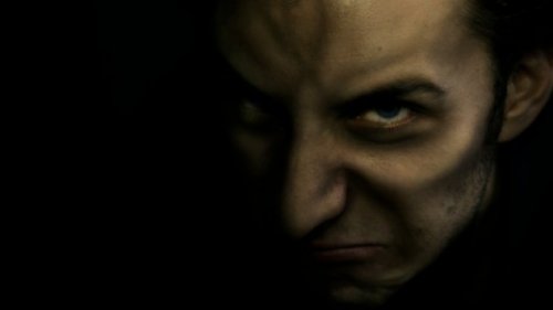 10 Поистине жутких вампиров со всего света