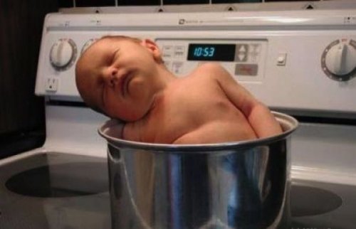 Самые странные и необычные места для сна (30 фото)