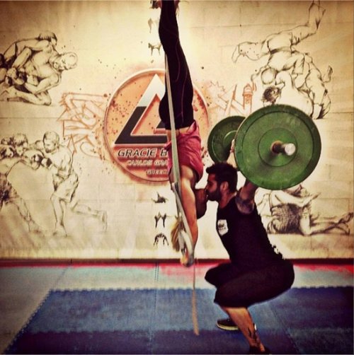 Люди, которые строят своё тело (12 фото)