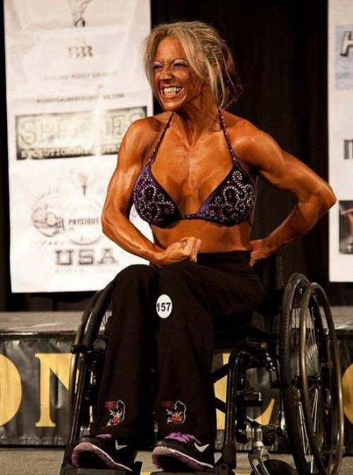 Люди, которые строят своё тело (12 фото)