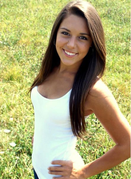 Симпатичные девушки из соцсетей (31 фото)