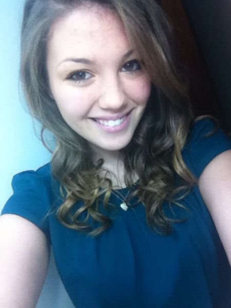 Симпатичные девушки из соцсетей (31 фото)