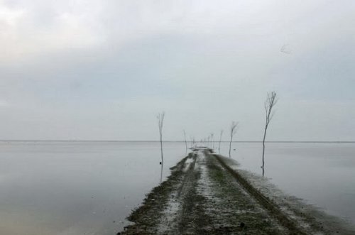 12 Интересных насыпных дорог со всего мира (31 фото)