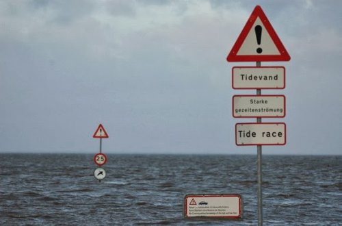 12 Интересных насыпных дорог со всего мира (31 фото)