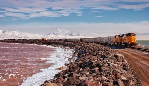 12 Интересных насыпных дорог со всего мира (31 фото)