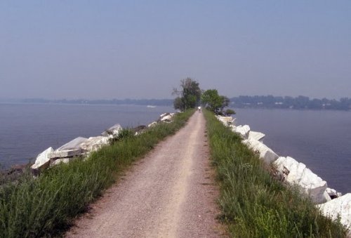 12 Интересных насыпных дорог со всего мира (31 фото)