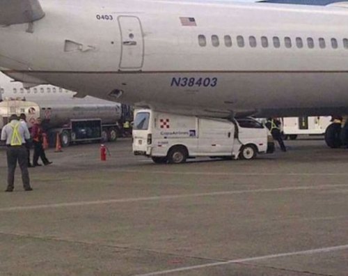 Нестандартные аварии и впечатляющие ДТП (25 фото)