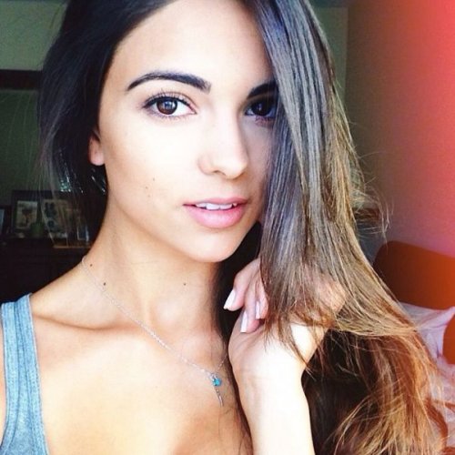 Симпатичные девушки из соцсетей (31 фото)