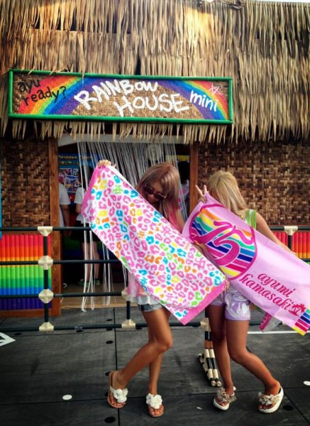 Новый странный фототренд среди японской молодёжи (28 фото)