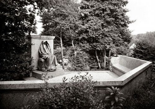 Топ-10 Странных статуй, созданных как будто из кошмаров