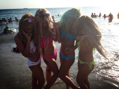 Новый странный фототренд среди японской молодёжи (28 фото)