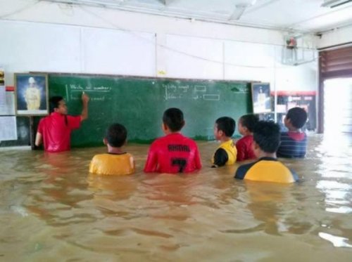 12 самых смешных фотографий людей во время учёбы