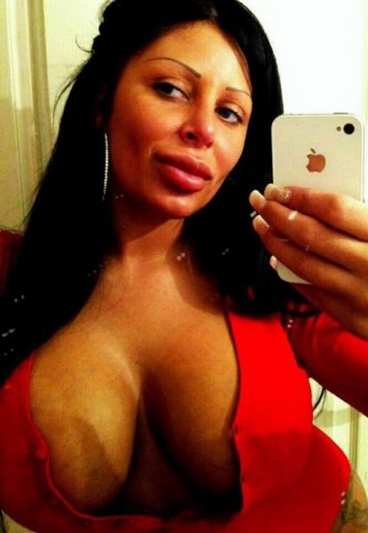 Королевы пластики и абсурда (25 фото)