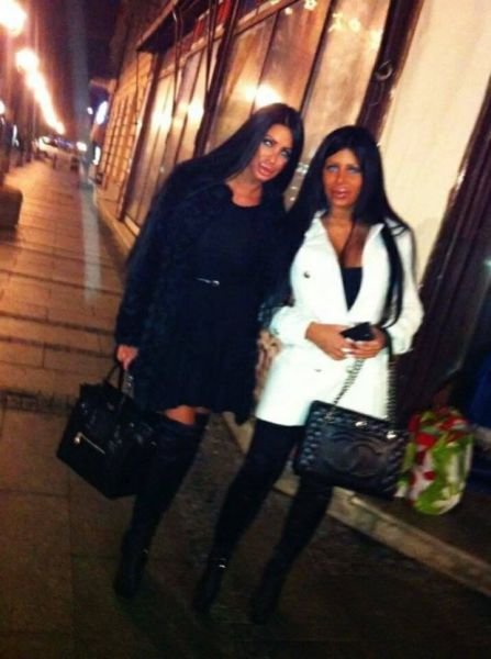 Королевы пластики и абсурда (25 фото)