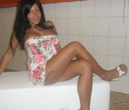 Королевы пластики и абсурда (25 фото)