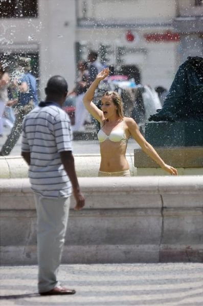 Соблазнительные девушки, которых можно встретить на улице (34 фото)