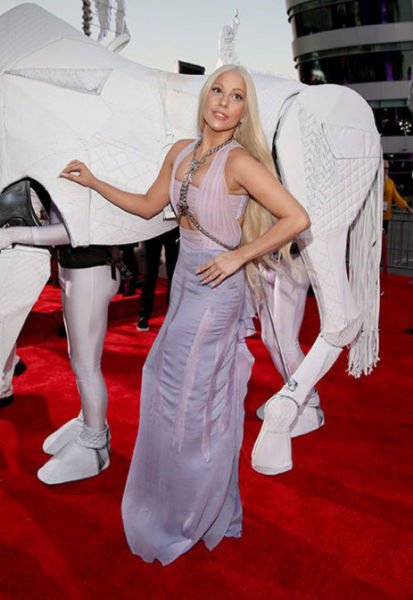 Добрые поступки знаменитостей Добрые поступки знаменитостей