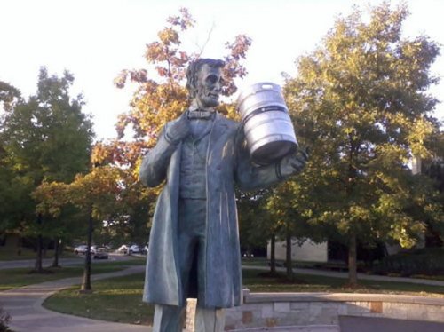 Будни и праздники американских студентов (27 фото)