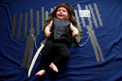  Малышка Оливия в роли любимых телеперсонажей своей мамы (6 фото) 